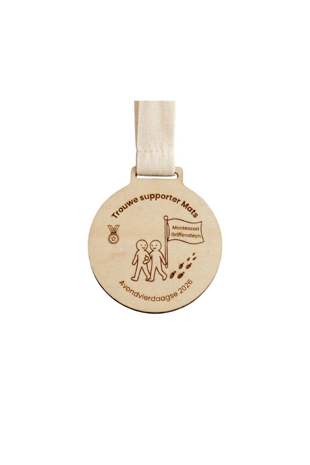 Gepersonaliseerde houten medaille met lint.
